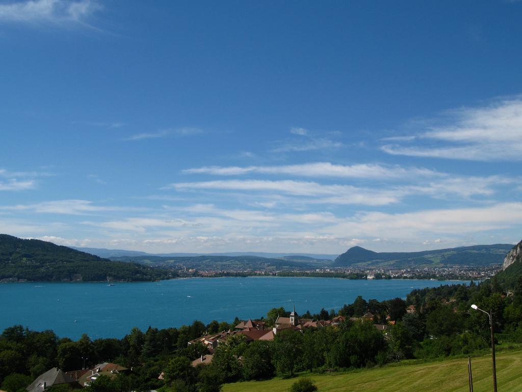 Le Clos Du Lac - Location De Chambres Верие-дю-Лак Екстериор снимка
