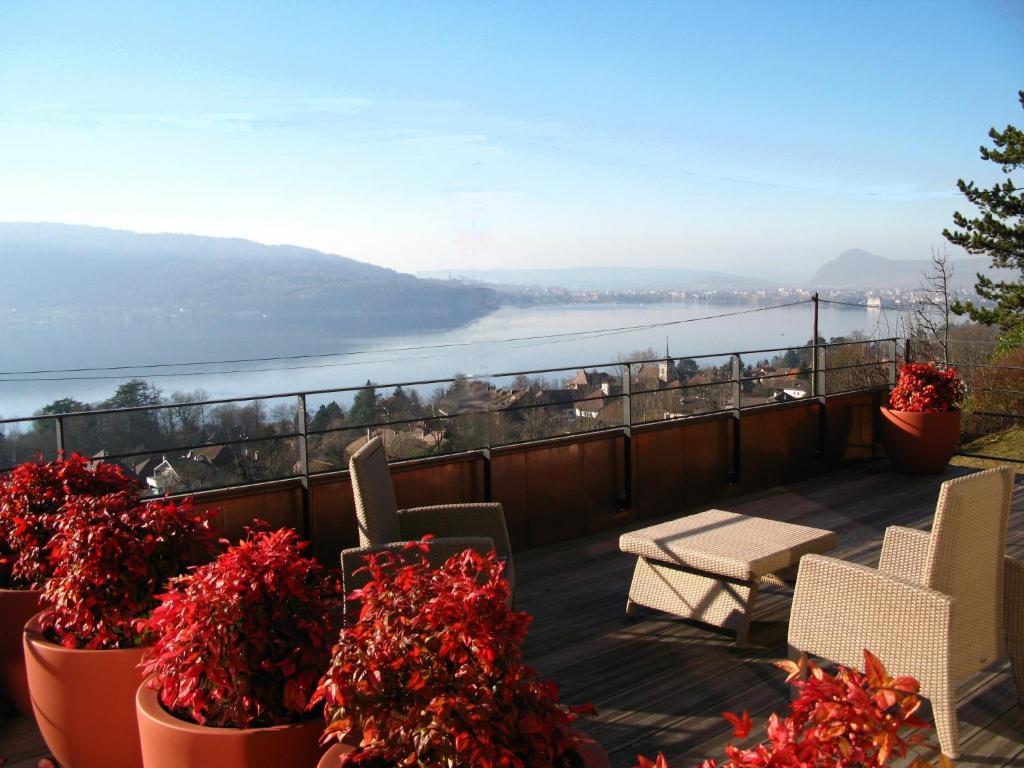 Le Clos Du Lac - Location De Chambres Верие-дю-Лак Екстериор снимка